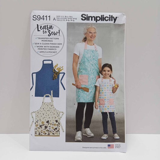 S9411 Childs and Misses Aprons