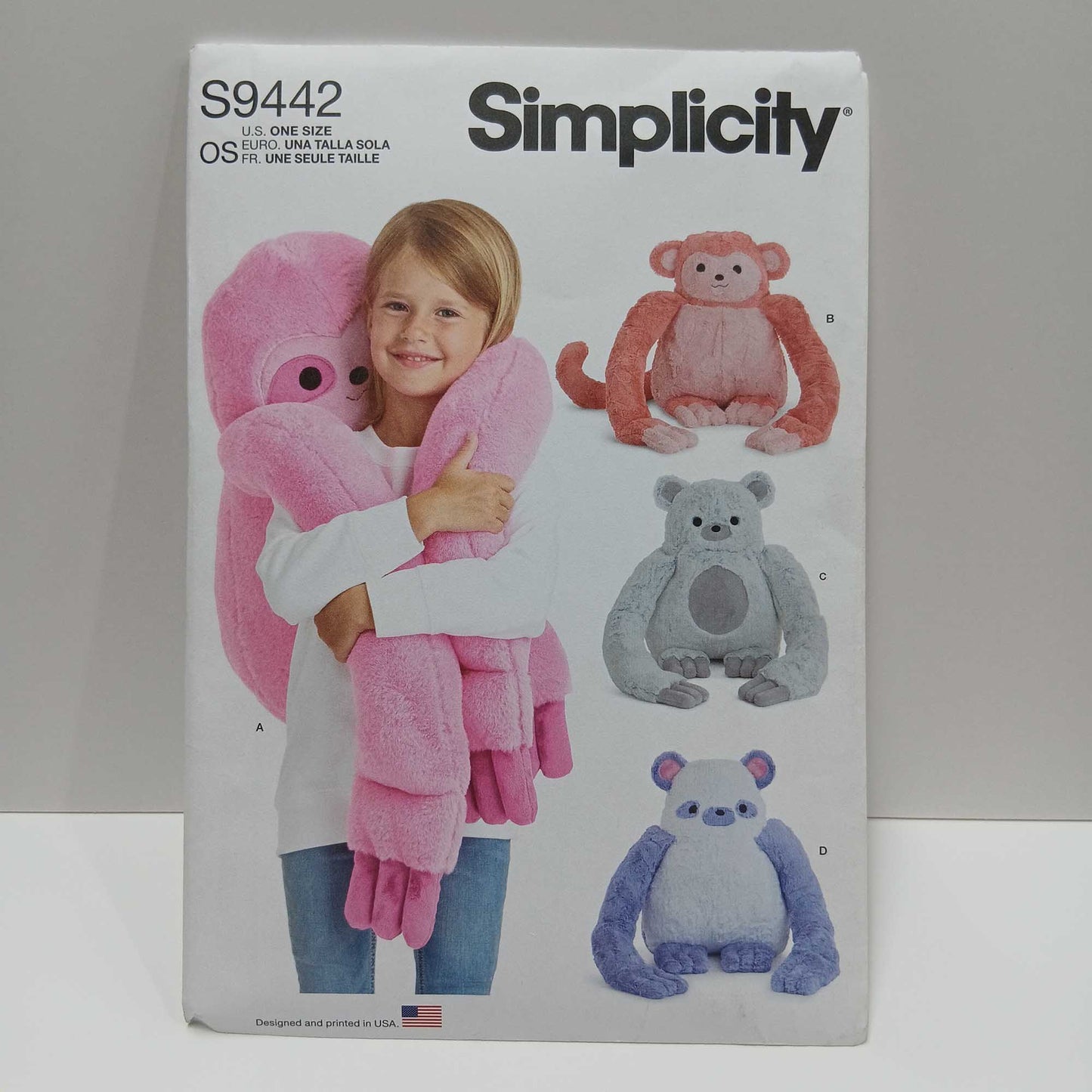 S9442 Hugging Animals