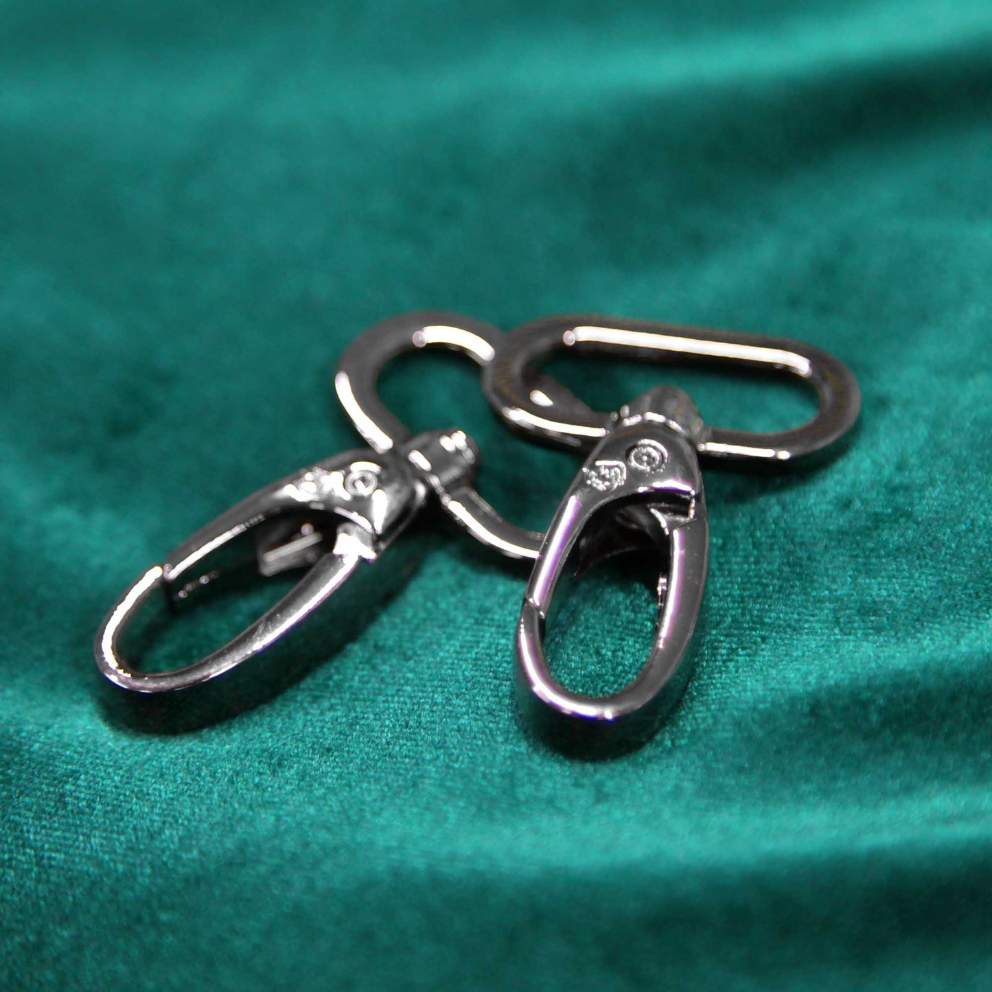 Swivel Hooks Nickel 1" Metal