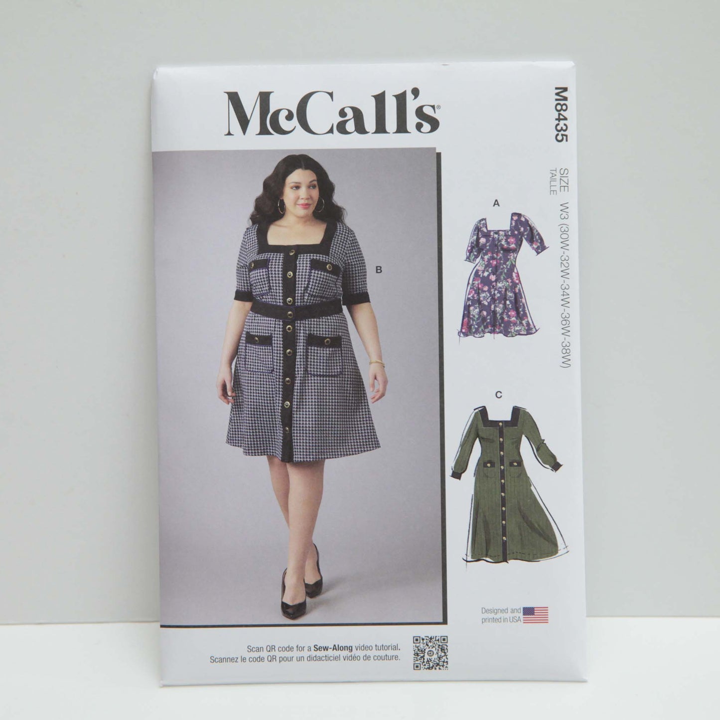 M8435 Womens Knit Dress