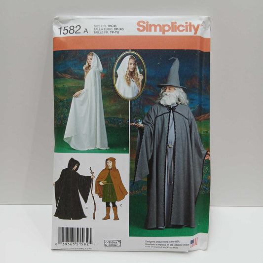 S1582 Cape, Tunic and Hat
