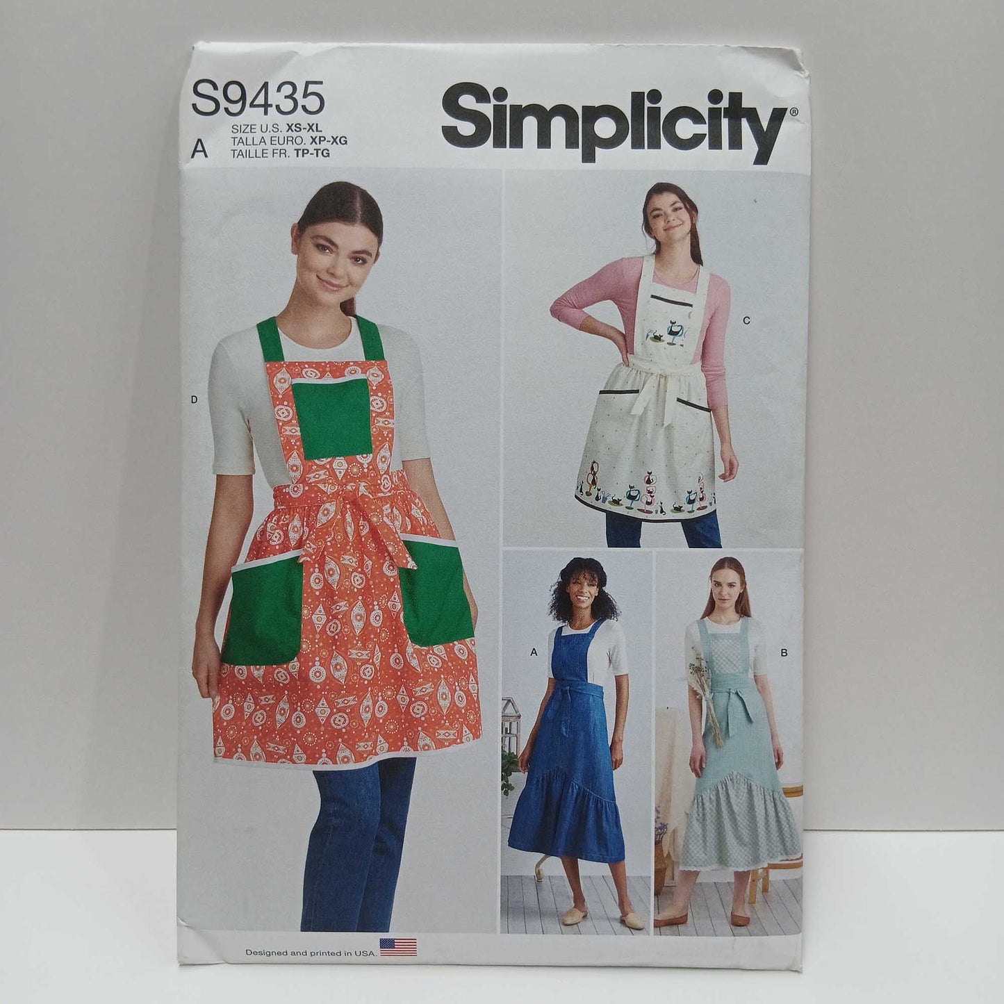 S9435 Misses Aprons