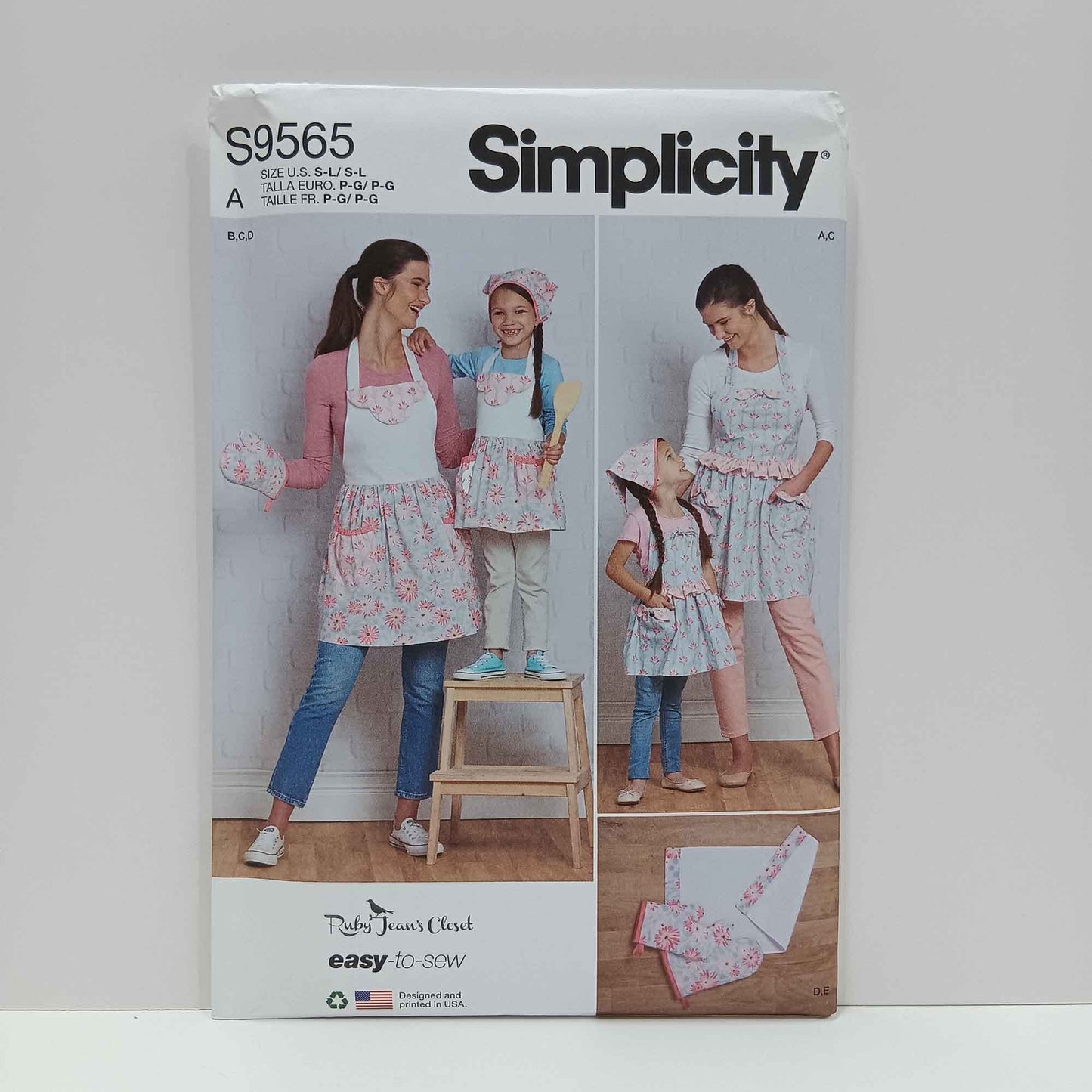 S9565 Childrens and Misses Aprons